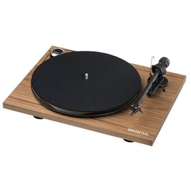 Essential III Recordmaster OM10 Walnut Pro-Ject