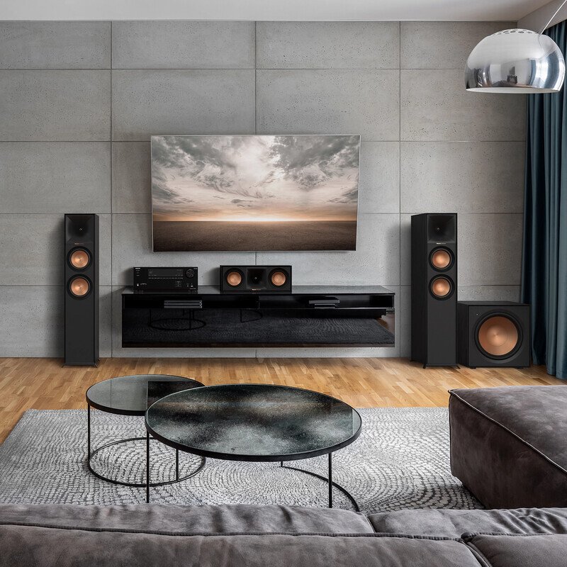 Reference R-50C Black