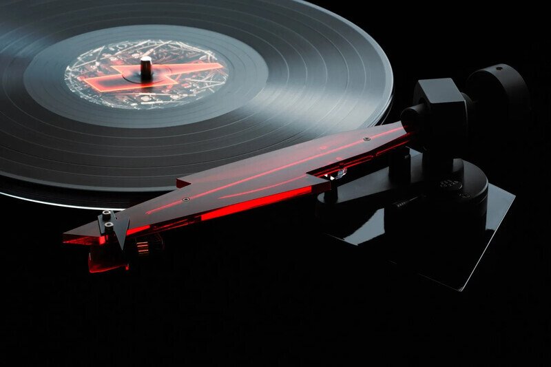 AC/DC Turntable