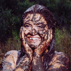 Mud Remi Wolf