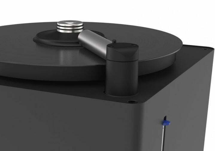 RCM One Black (Record Cleaning Machine)