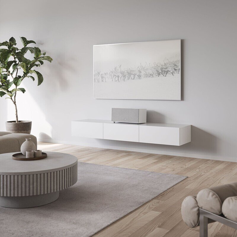 C20 W White