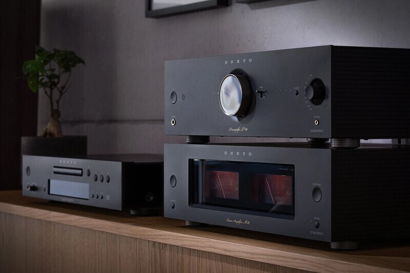 Icon P-80 Black