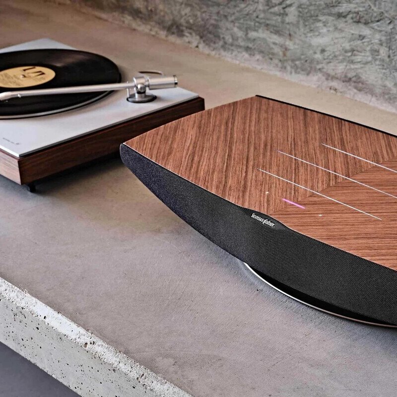 Omnia Walnut