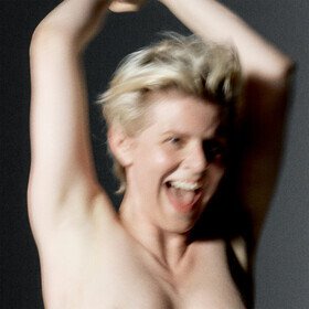 Sexistential Robyn