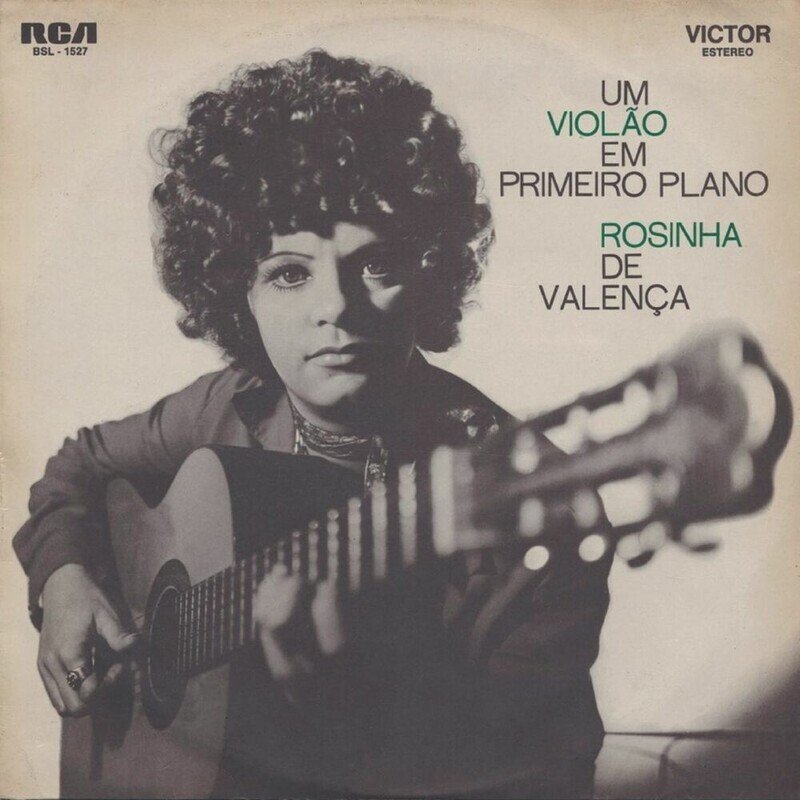 Um Violao Em Primeiro Plano (Limited Edition)