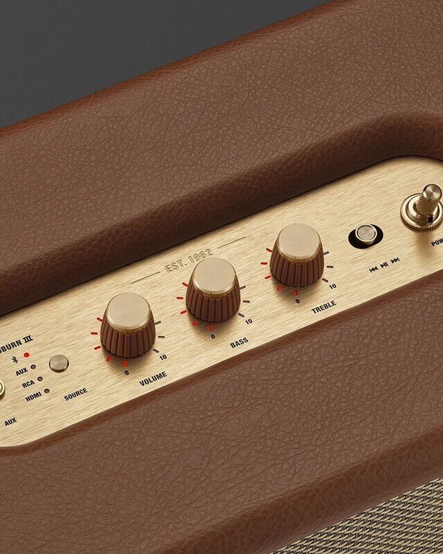 Woburn III Bluetooth Brown