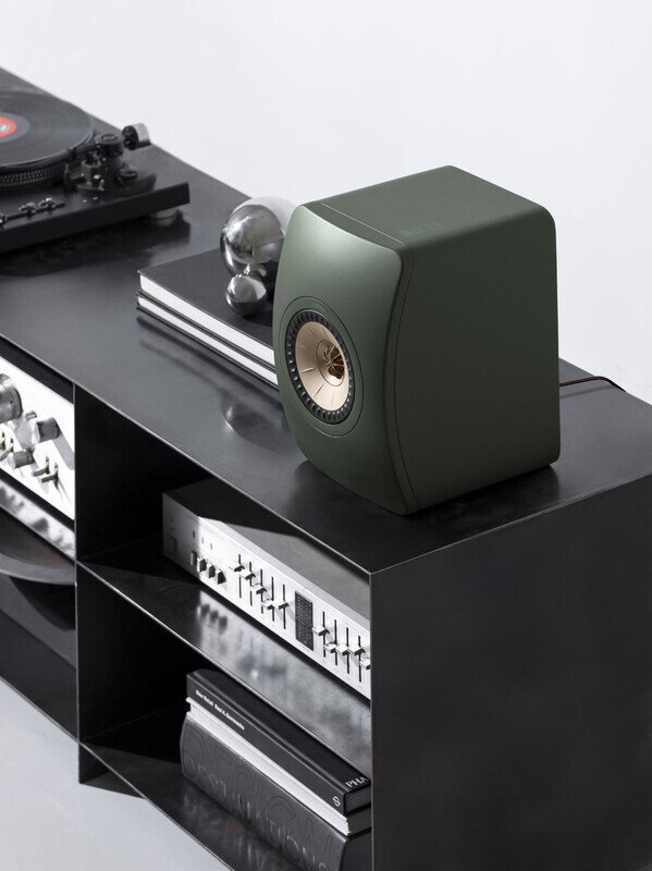 LS50 META Moss Green