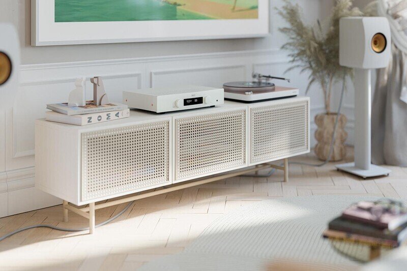 H150 White